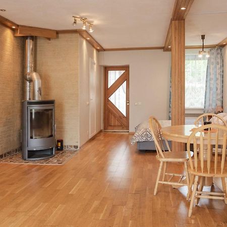 Cozy One Room Apartment With Yard Юодкранте Экстерьер фото