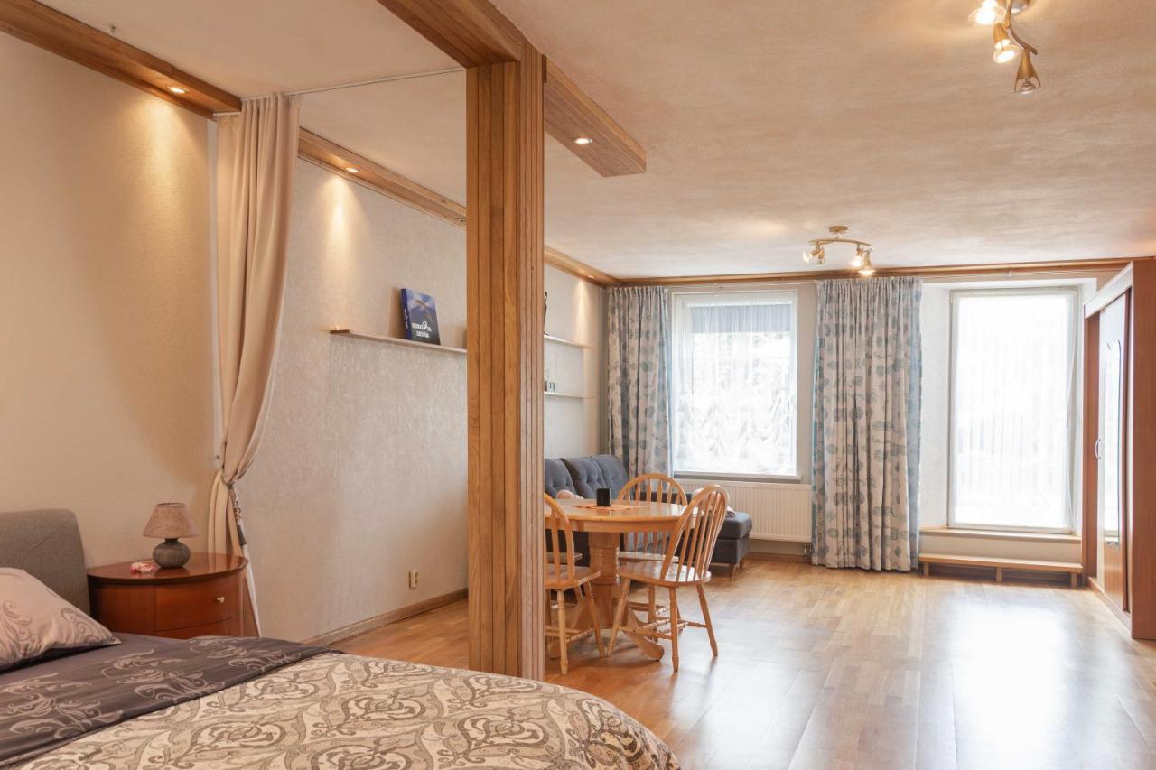 Cozy One Room Apartment With Yard Юодкранте Экстерьер фото